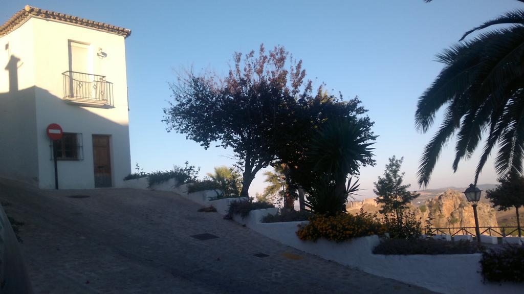 Gasthaus Casas Azahar-Alucema Zahara De La Sierra Exterior foto
