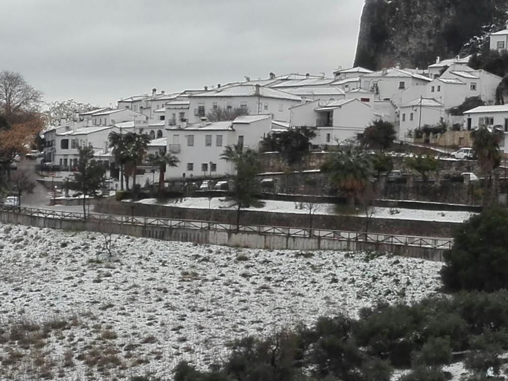 Gasthaus Casas Azahar-Alucema Zahara De La Sierra Exterior foto