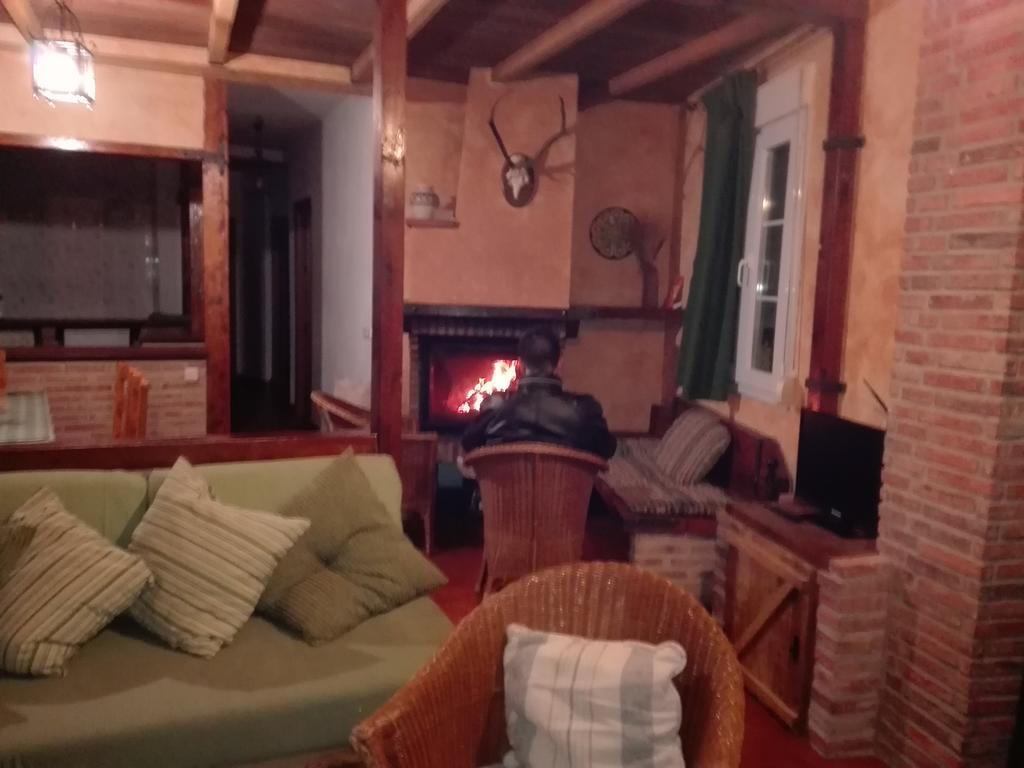 Gasthaus Casas Azahar-Alucema Zahara De La Sierra Exterior foto